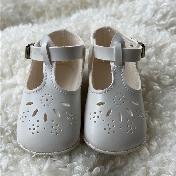Source Unknown Other - Vintage White Baby Shoes with Cutout Design